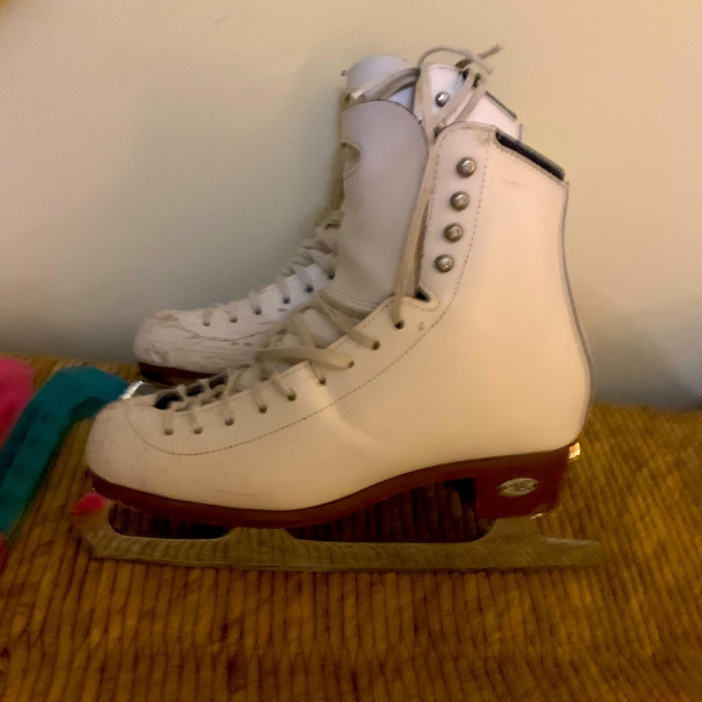 Riedell Ice Skates Women’s size 5